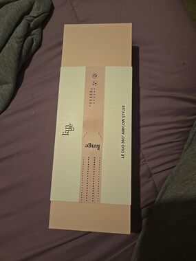 Lange LEDuo 360° Airflow Styler in Blush Pink and White